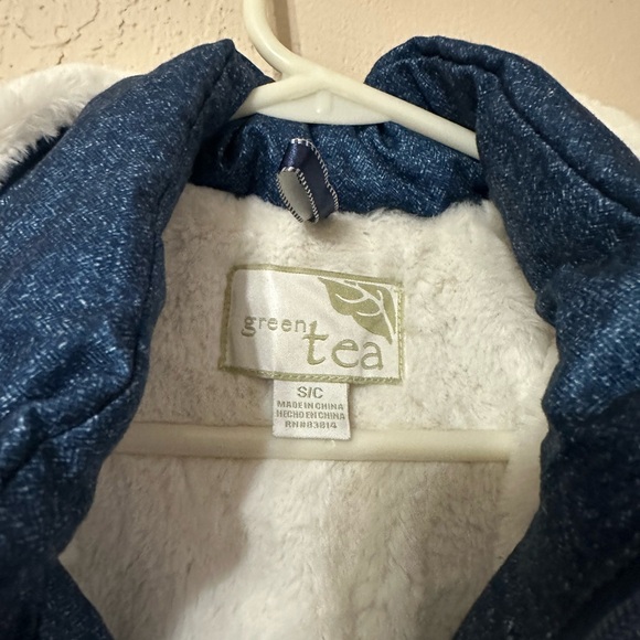 ❤️‍🔥2/$20❤️‍🔥Puffer Vest With Faux Fur Lining and Hood Size Small - Picture 3 of 7